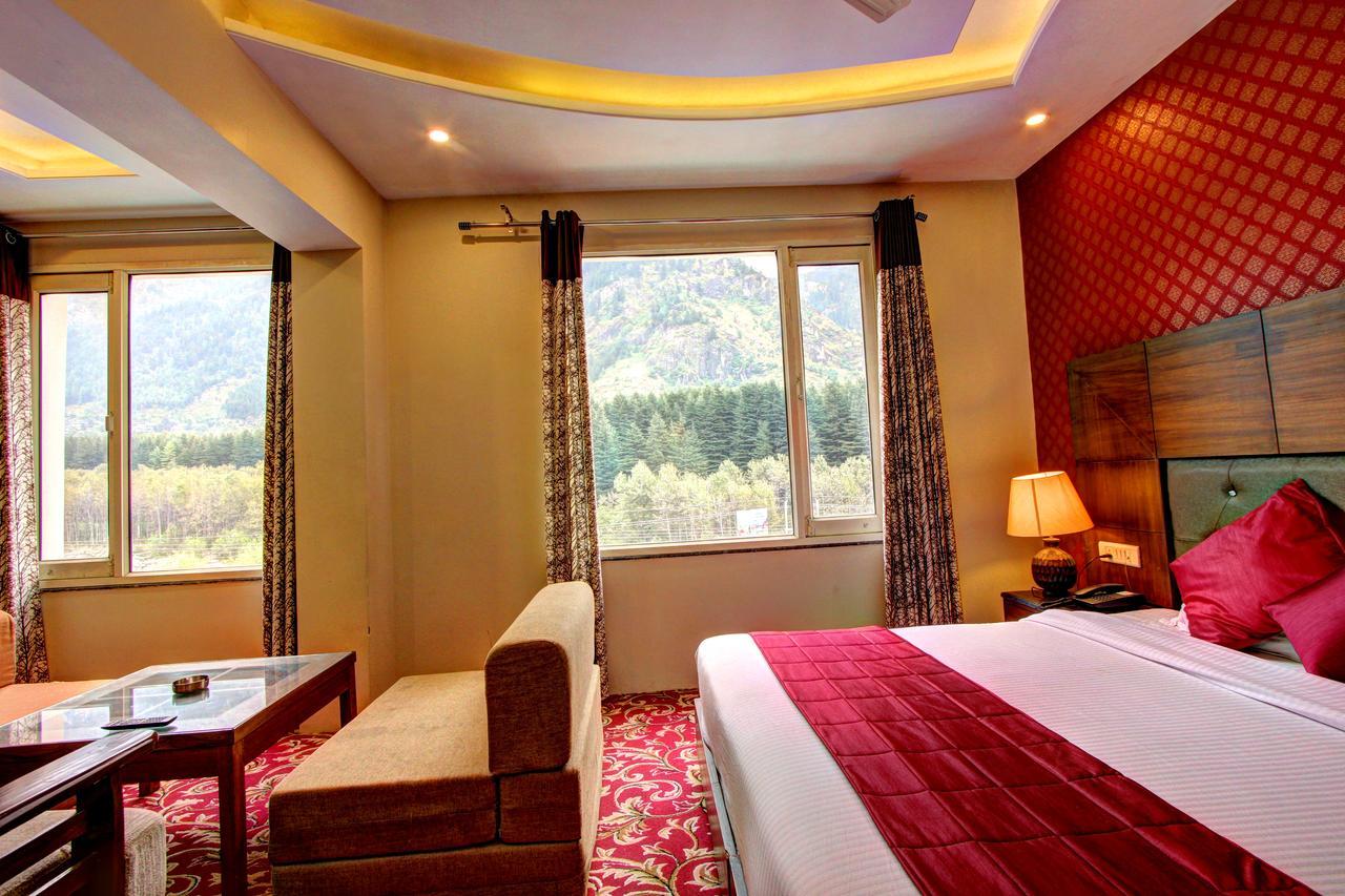 Hotel Maple Retreat Manāli エクステリア 写真