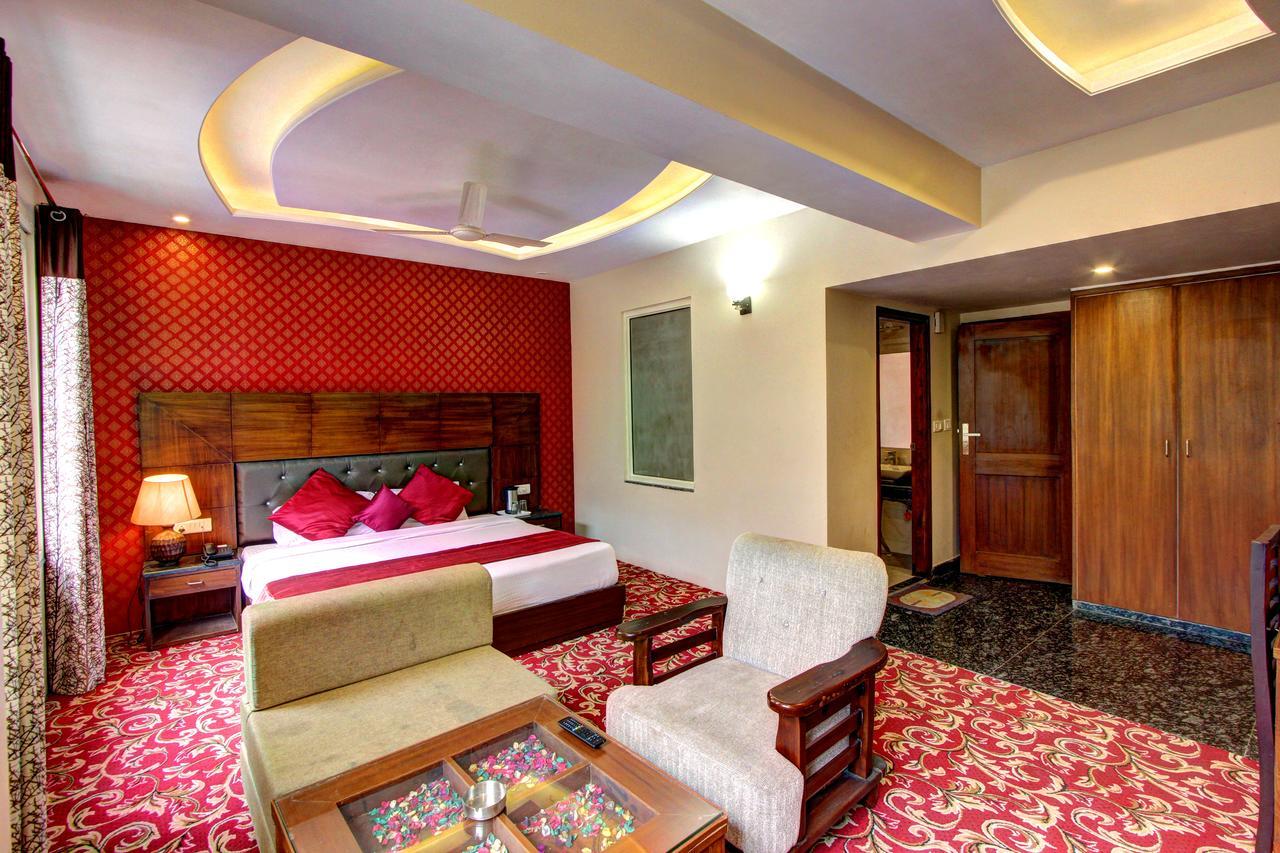 Hotel Maple Retreat Manāli エクステリア 写真